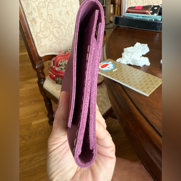 Portland Leather Purple rancher wallet EUC - Picture 9 of 10